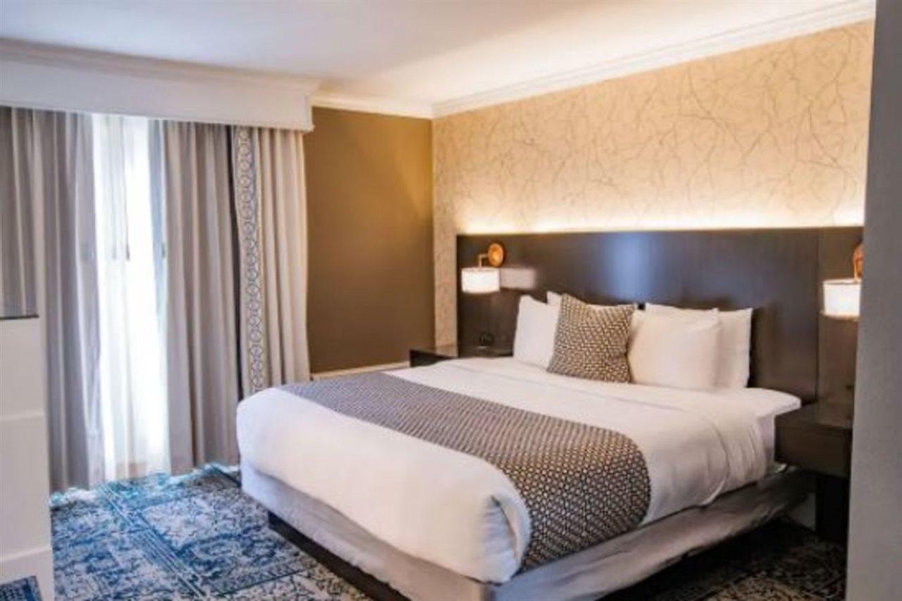 The Burgundy Hotel, Tapestry Collection By Hilton Литл-Рок Экстерьер фото